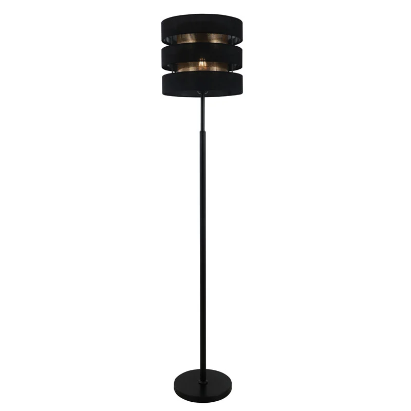 Comment un lampadaire noir à double abat-jour transforme-t-il l'éclairage de votre maison ?
