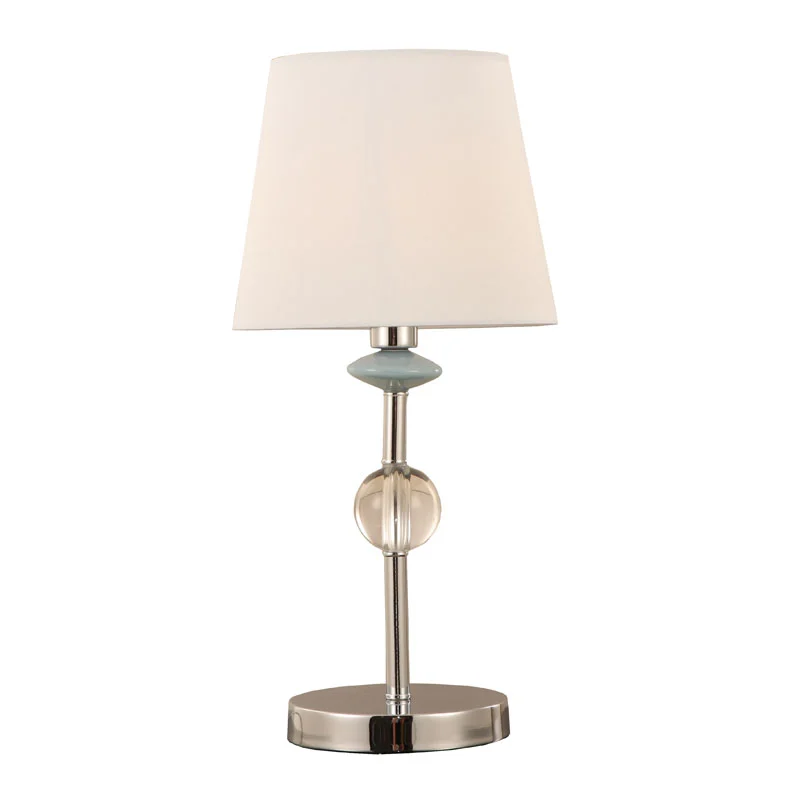 Lampe de table à abat-jour conique blanc cassé