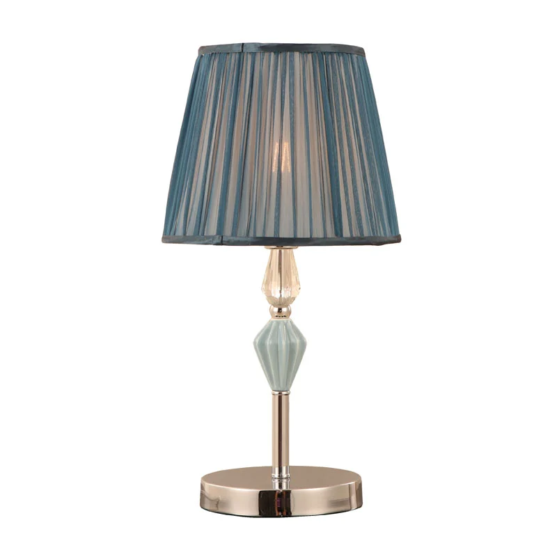Lampe de table en tissu plissé Tradition